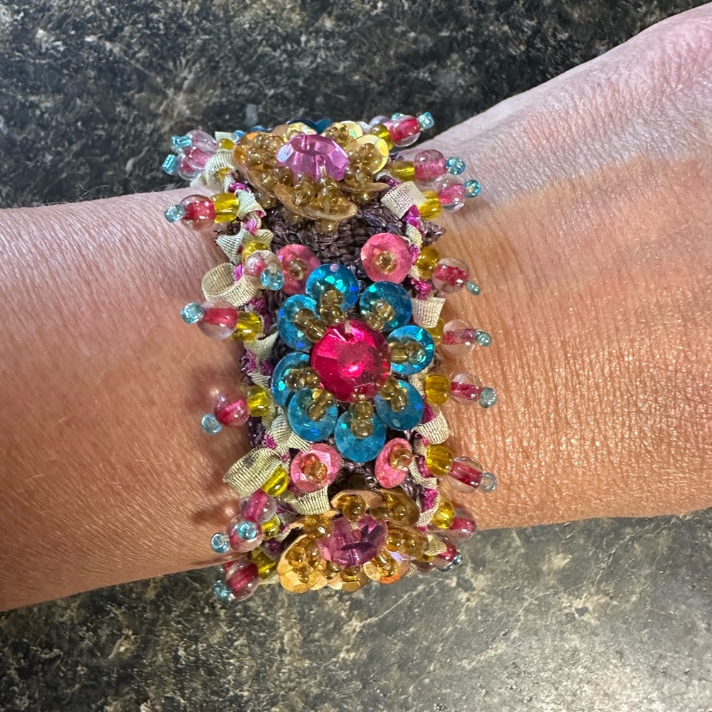 Vintage ribbon bracelet